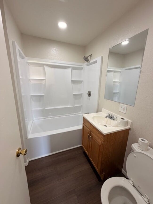 Building Photo - Available Soon!  Updated 2 Bedroom ~ 1 Bathroom Home Located in Monroe