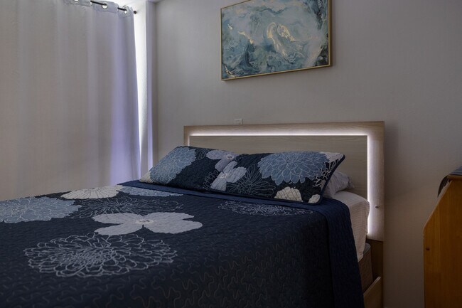 Building Photo - 1765 Ala Moana Blvd