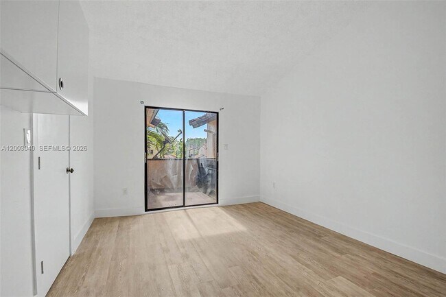 Building Photo - 11236 SW 132nd Ct W