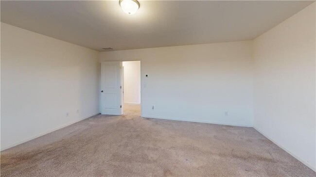 Building Photo - 90 Ingle Dr