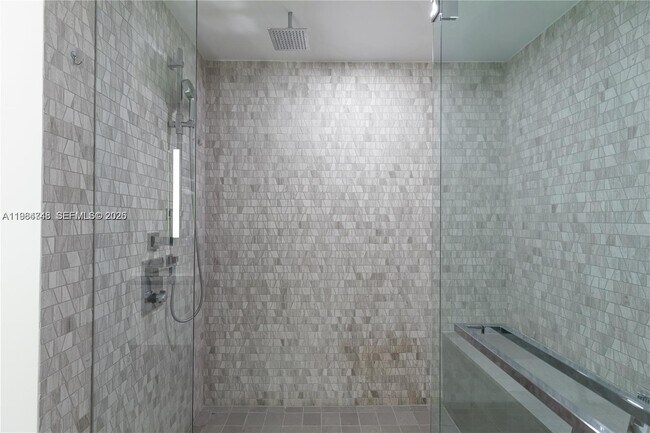 Building Photo - 88 SW 7th St