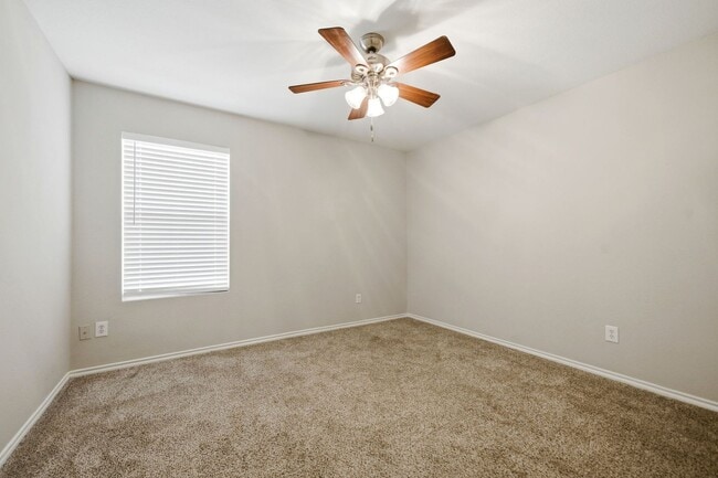 Building Photo - Easy Living with Wood Floors & Fireplace – Royse City, TX