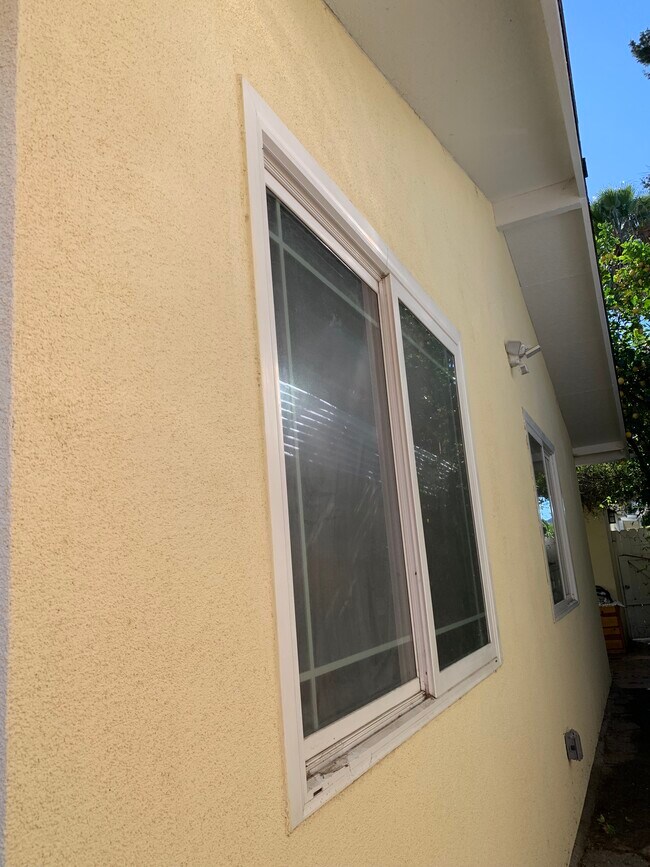 Building Photo - 17351 Bullock St