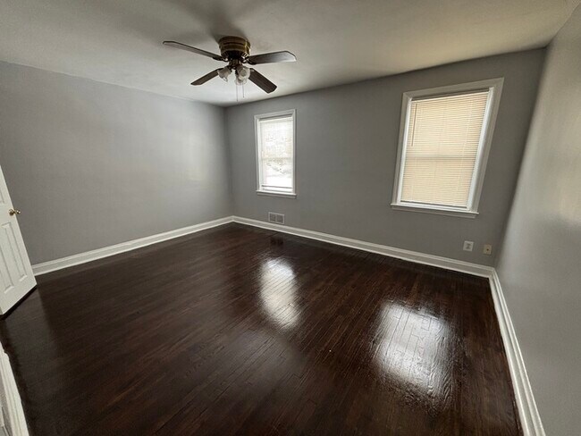 Building Photo - 2 Bedroom plus basement