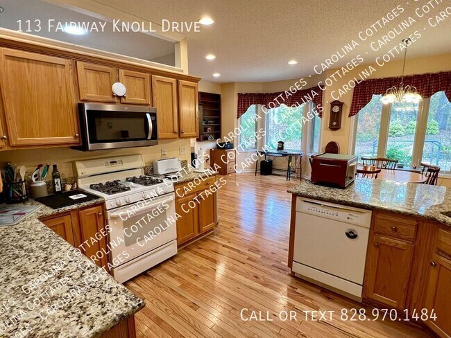 Building Photo - 113 Fairway Knoll Dr