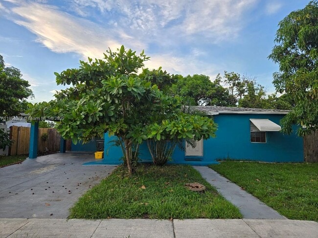 Primary Photo - 629 Troy Blvd