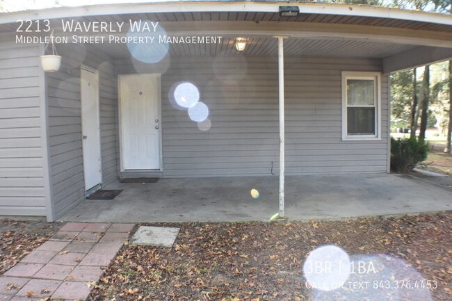 Building Photo - 2213 Waverly Way