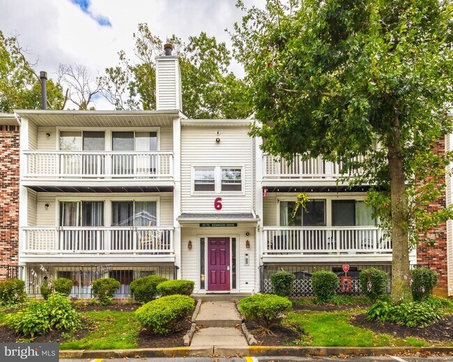 Building Photo - 67 Kenwood Dr
