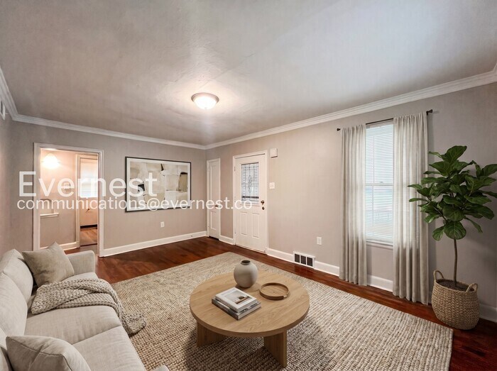 Building Photo - 905 Parkhaven Ln
