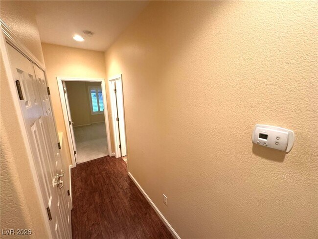 Building Photo - 2008 Bellview St