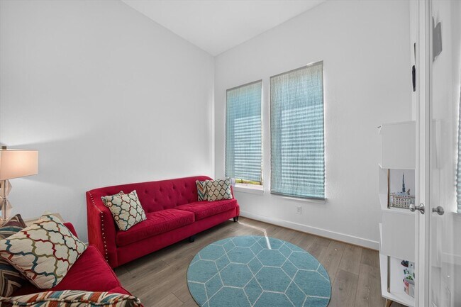 Building Photo - 7410 Wildrye Mdw Ln