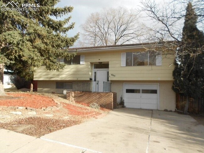 Primary Photo - 3 bedroom Comanche Drive