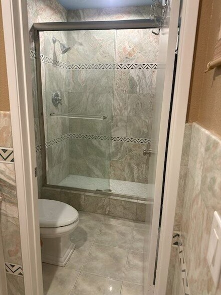 Building Photo - 8923 Grandville Cir