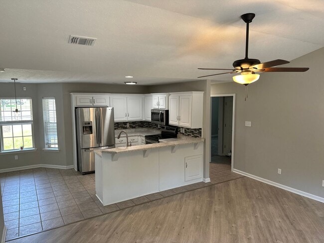 Building Photo - 3-Bedroom, 2-Bathroom Split floor plan Home for Rent in Austin, AR – Available April 2026