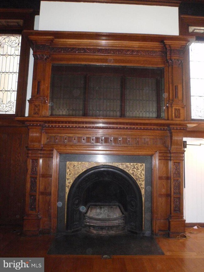 Building Photo - 2101 Spruce St