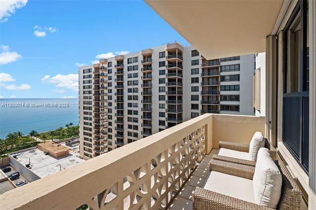 Building Photo - 10185 Collins Ave