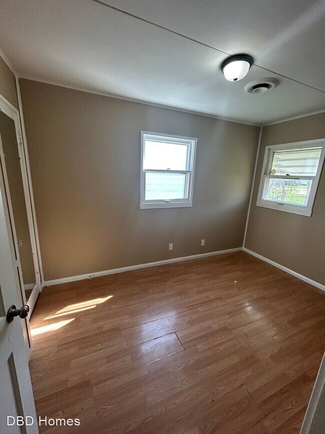Building Photo - 2 br, 1.5 bath House - 4028 Reed St