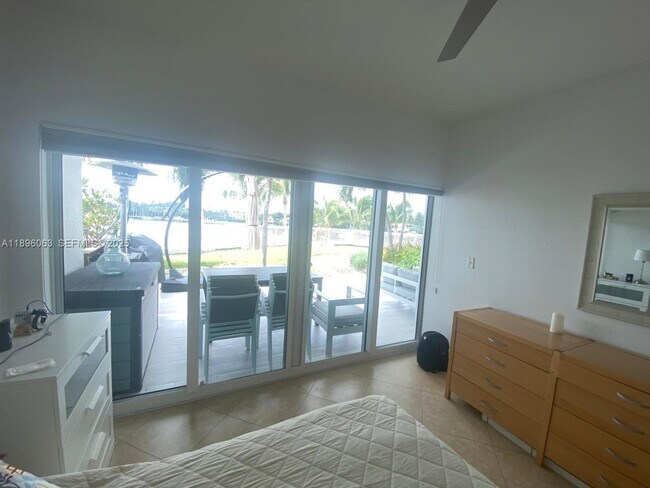 Building Photo - 6580 Indian Creek Dr