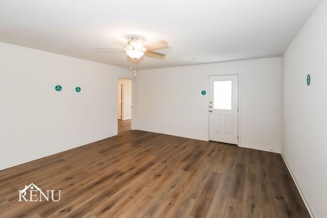 Building Photo - Coming Soon!