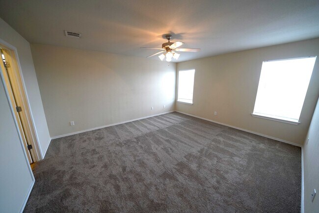 Building Photo - 5011 Braden Gate