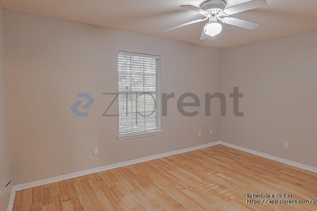 Building Photo - 609 S Ruidoso Downs Dr