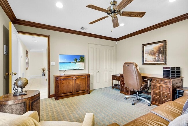 Building Photo - 222 Legendary Cir