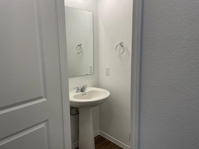 Building Photo - 10413 Premier Park St