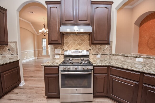 Building Photo - 10523 Texas Sage Way
