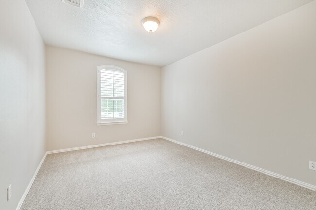 Building Photo - 6 Cordella Pl