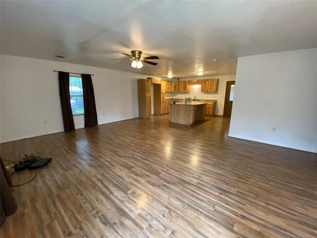 Building Photo - 20696 Trinity Way