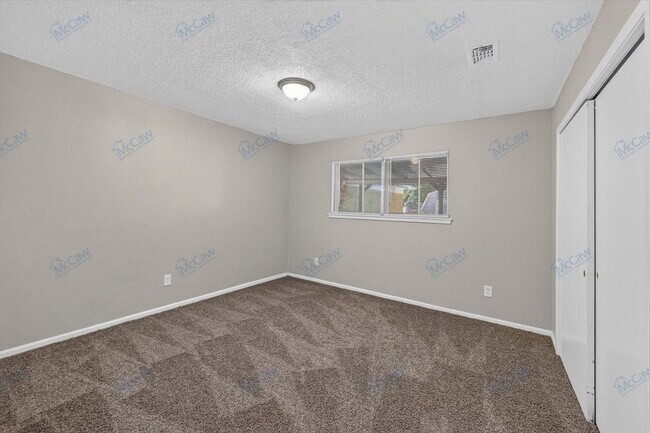 Building Photo - 6401 Winn St
