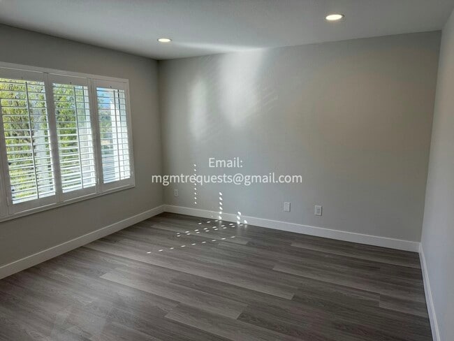 Building Photo - 2231 Thyme Dr