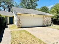 Building Photo - 12310 Willow Wild Dr
