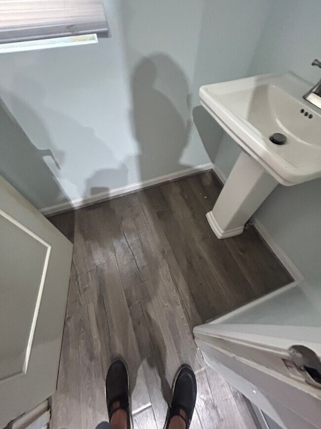 Building Photo - Charming 4BR House in Steubenville