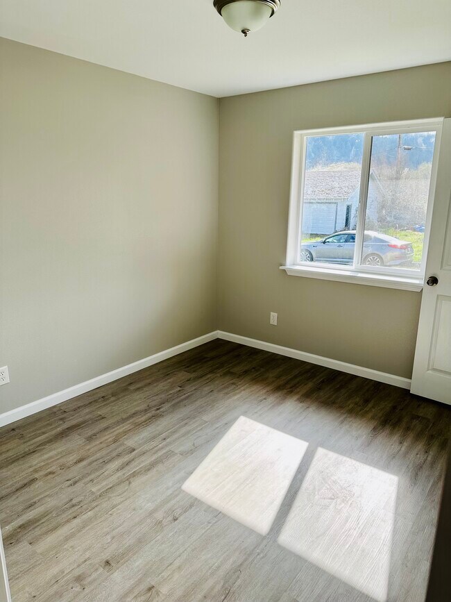 Building Photo - 55 Mill Rd