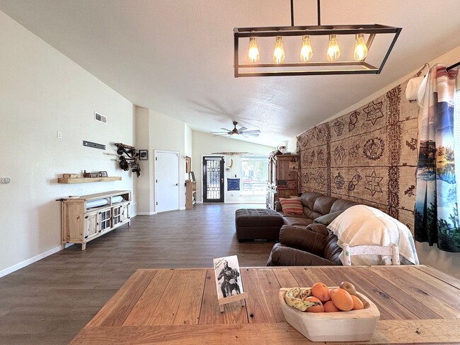 Building Photo - East El Paso 3 bed Refrig A/C with Gorgeous Yard!