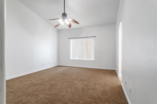 Building Photo - 3481 W 27th Ln