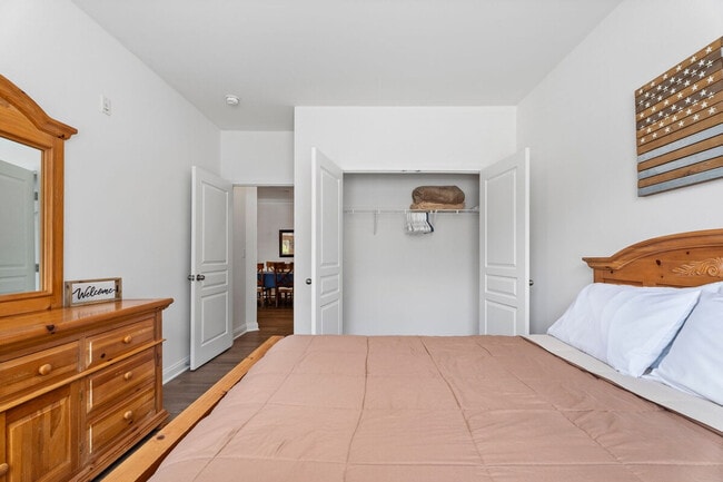 Building Photo - 2018 Renaissance Park Pl