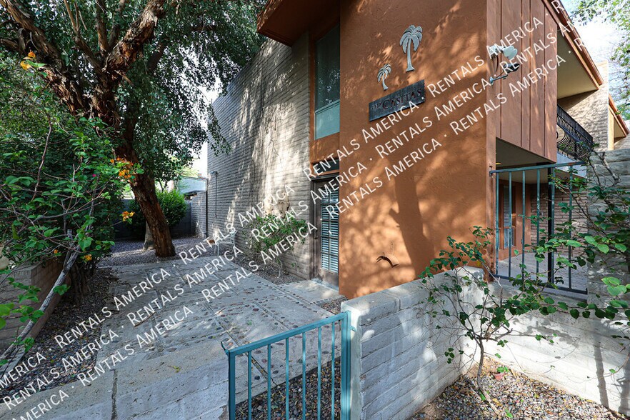 Building Photo - 4820 N Woodmere Fairway