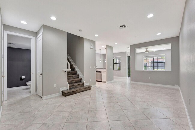 Building Photo - 10850 NW 74th Dr