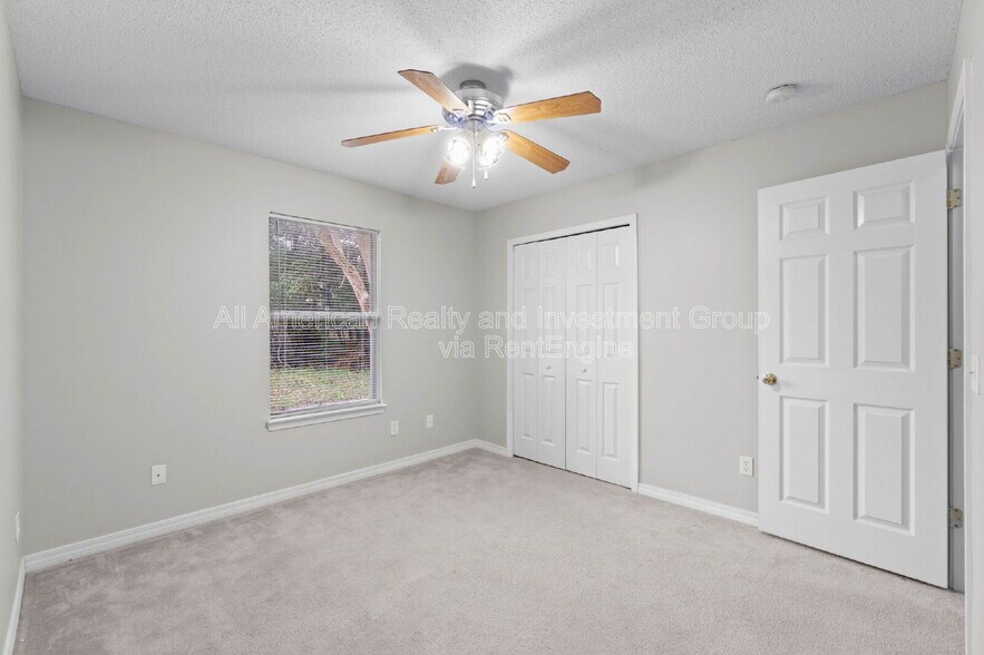 Building Photo - 312 Peggy Dr