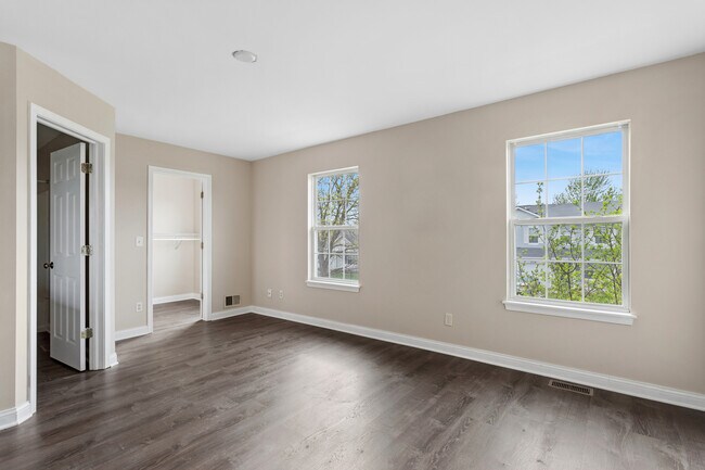 Building Photo - 21523 Franklin Cir