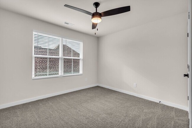 Building Photo - NEW BUILD