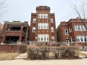 Building Photo - 2736 W Giddings St