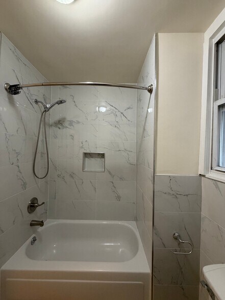 Building Photo - 58 S 13th St