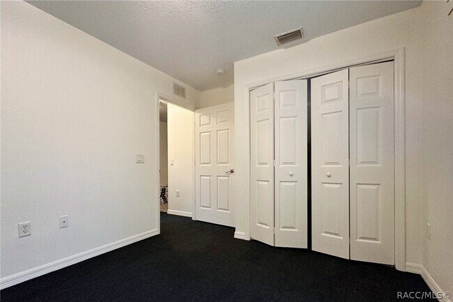 Building Photo - 4450 E Windmill Dr