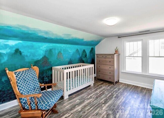 Building Photo - 508 S Main St