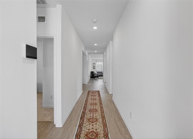Building Photo - 1304 Rousseau Dr