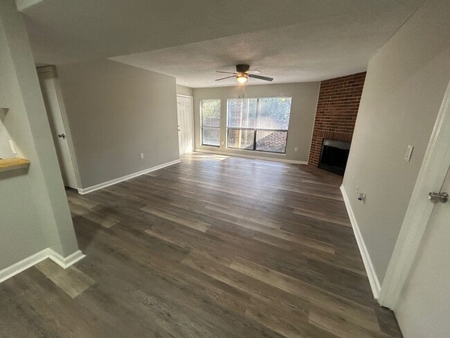 Building Photo - 3609-D-47 Juneau Rd