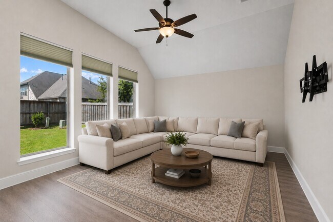 Building Photo - 28348 Sterling Oak Dr